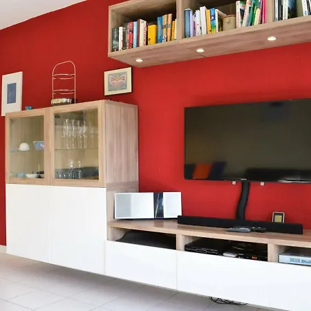 Apartment Moderne Proche Avec Terrasse, Parking Prive - 3 Pieces, 5 Couchages - Fr-1-251-371